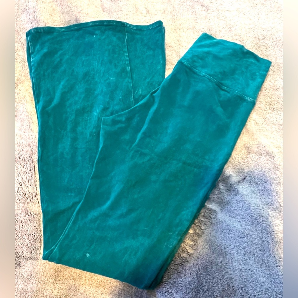 Nwot. Blue Buttercup Flare Pants